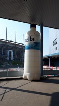 hella Gro&szlig;flasche - Inflatable